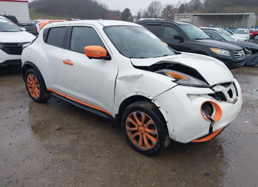 2015 Nissan Juke SL (VIN JN8AF5MV3FT550794) main photo
