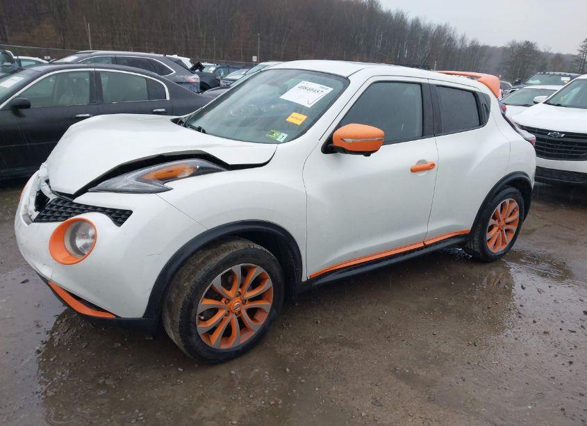 Photo 2 of 2015 Nissan Juke SL (VIN JN8AF5MV3FT550794)