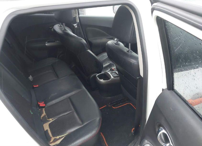 Photo 8 of 2015 Nissan Juke SL (VIN JN8AF5MV3FT550794)
