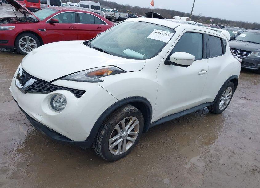 Photo 2 of 2015 Nissan Juke SL (VIN JN8AF5MV3FT553128)