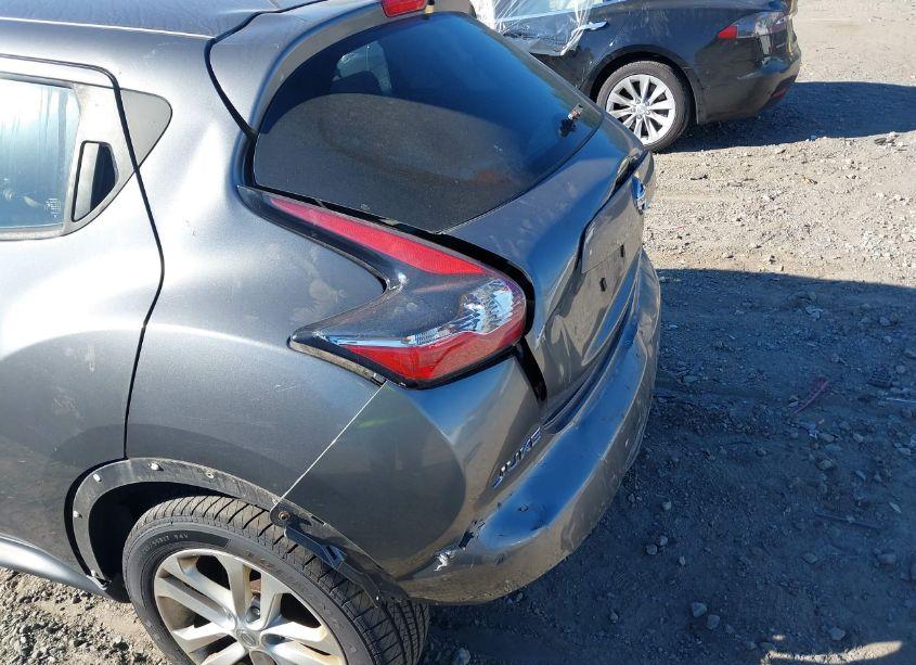 Photo 6 of 2015 Nissan Juke S (VIN JN8AF5MV3FT556207)