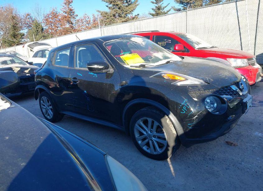2015 Nissan Juke S (VIN JN8AF5MV3FT564811) main photo