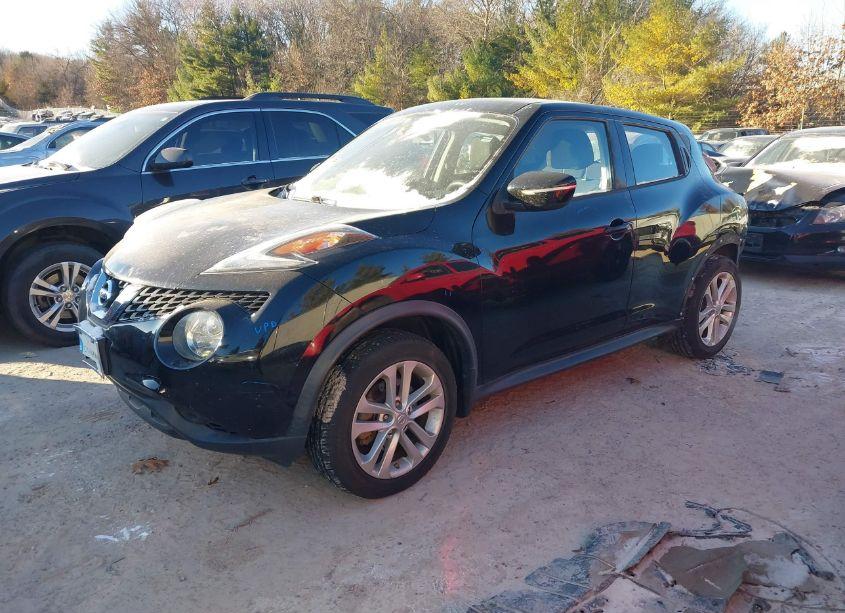 Photo 2 of 2015 Nissan Juke S (VIN JN8AF5MV3FT564811)