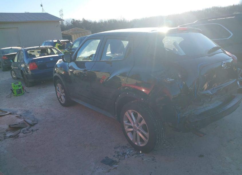 Photo 3 of 2015 Nissan Juke S (VIN JN8AF5MV3FT564811)