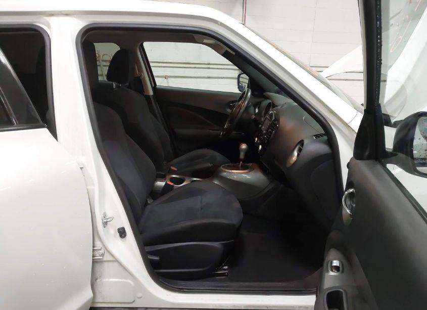 Photo 5 of 2017 Nissan Juke SV (VIN JN8AF5MV3HT751078)