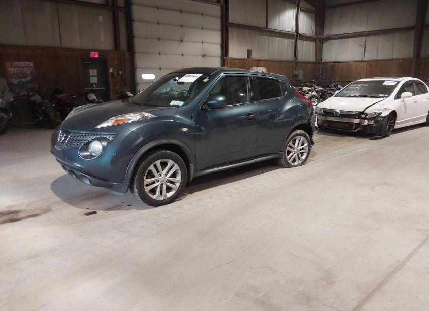 Photo 2 of 2011 Nissan Juke SV (VIN JN8AF5MV4BT006122)