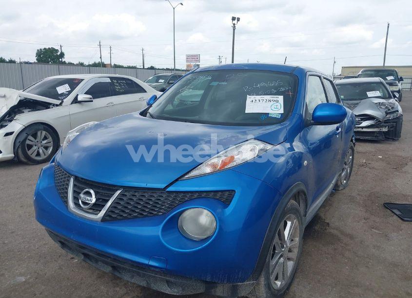 Photo 2 of 2011 Nissan Juke SV (VIN JN8AF5MV4BT007268)