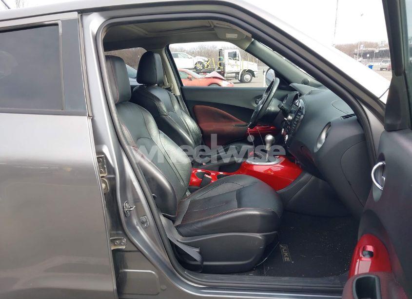 Photo 5 of 2011 Nissan Juke SL (VIN JN8AF5MV4BT015239)