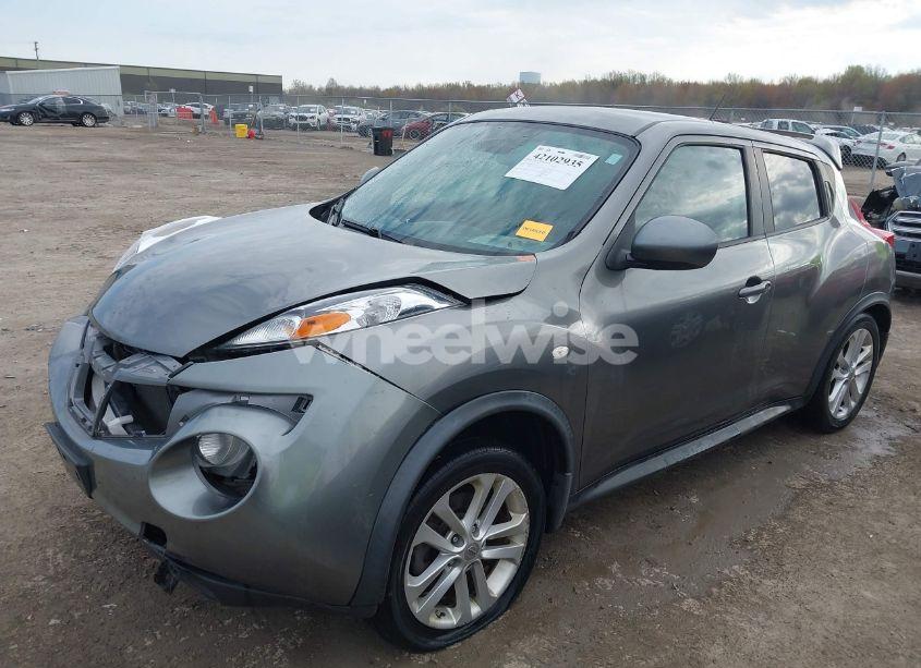 Photo 2 of 2011 Nissan Juke SV (VIN JN8AF5MV4BT019405)