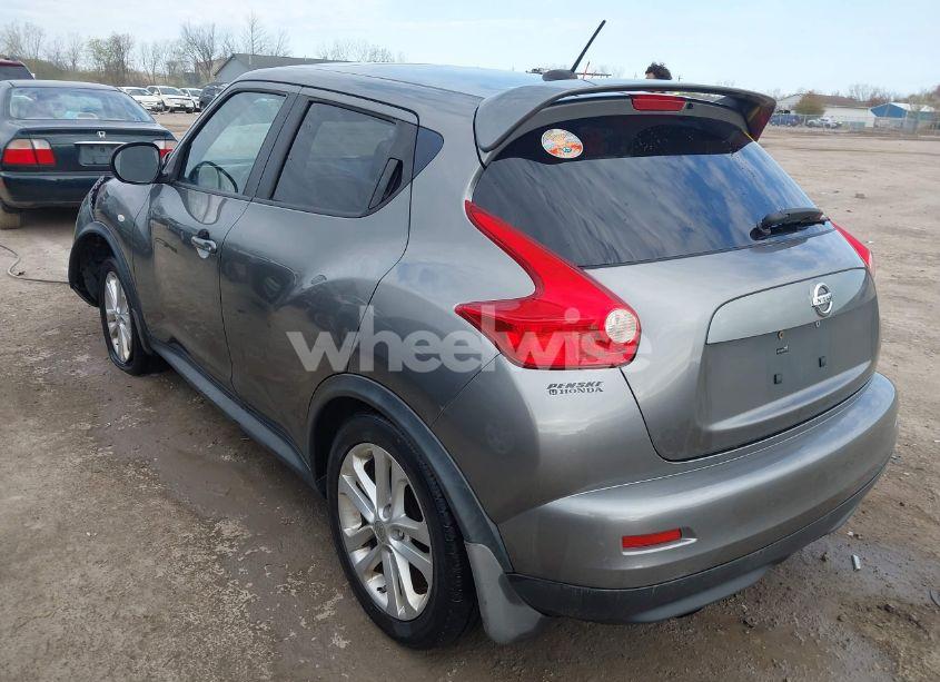 Photo 3 of 2011 Nissan Juke SV (VIN JN8AF5MV4BT019405)