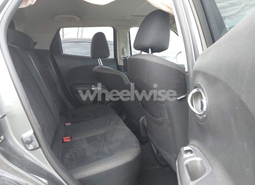 Photo 8 of 2011 Nissan Juke SV (VIN JN8AF5MV4BT019405)