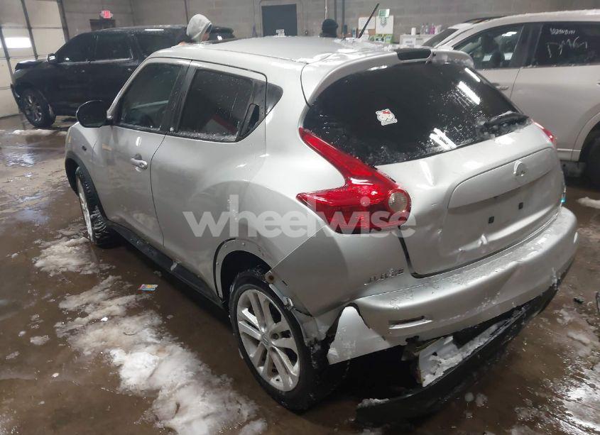 Photo 3 of 2013 Nissan Juke SV (VIN JN8AF5MV4DT205822)