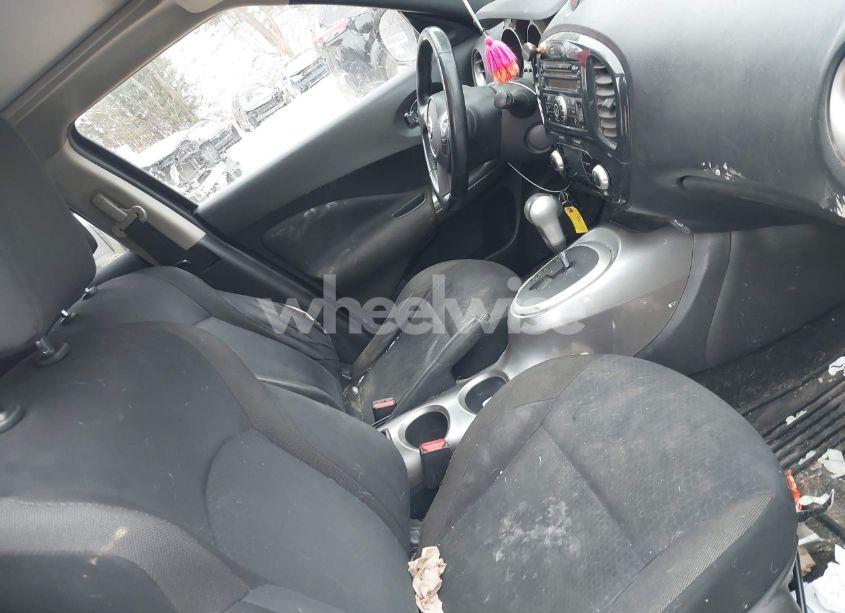 Photo 5 of 2013 Nissan Juke SV (VIN JN8AF5MV4DT224869)