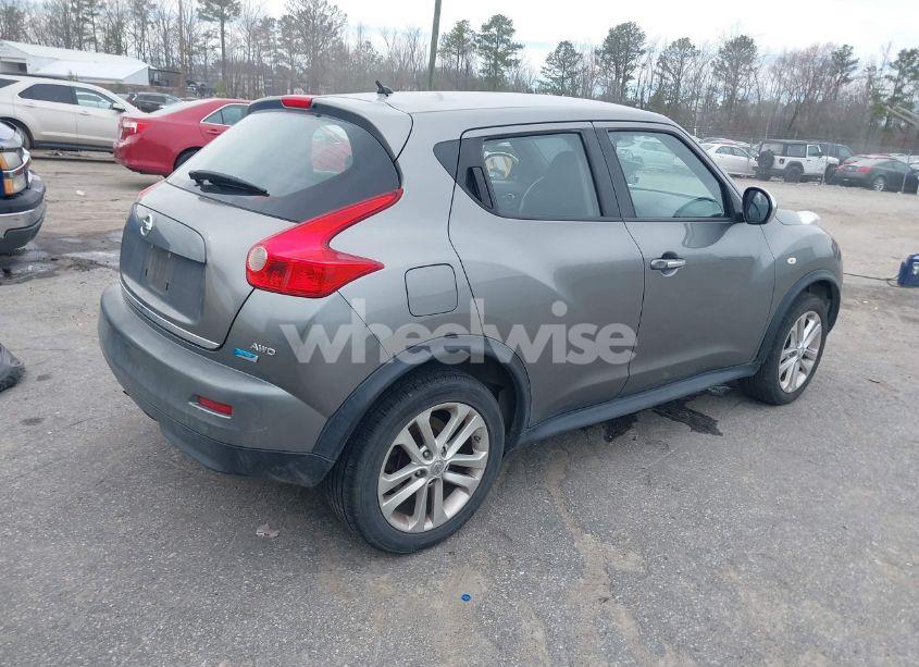 Photo 4 of 2013 Nissan Juke S (VIN JN8AF5MV4DT226928)