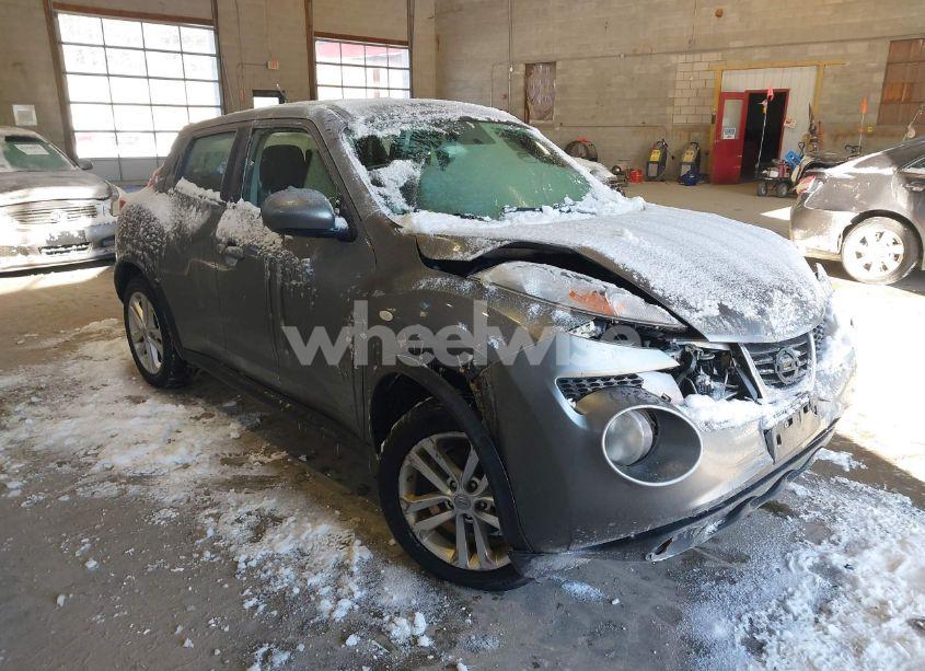 2013 Nissan Juke S (VIN JN8AF5MV4DT227772) main photo