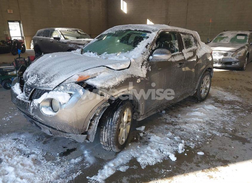 Photo 2 of 2013 Nissan Juke S (VIN JN8AF5MV4DT227772)