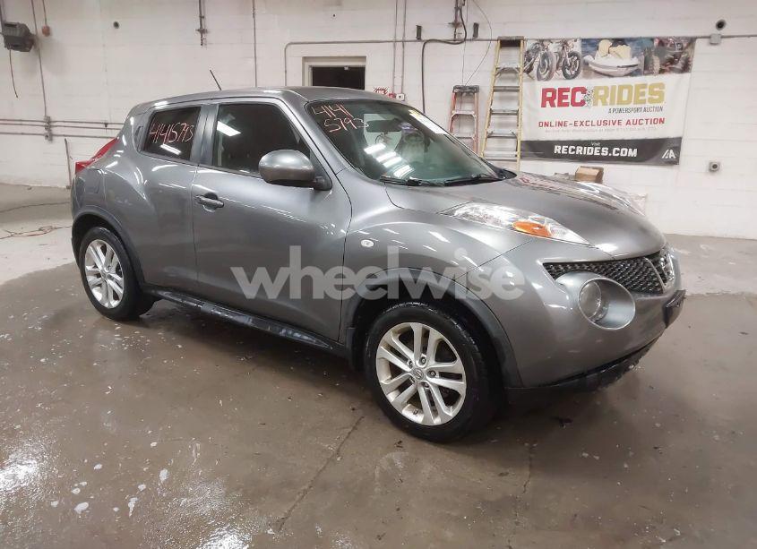2014 Nissan Juke SV (VIN JN8AF5MV4ET480754) main photo