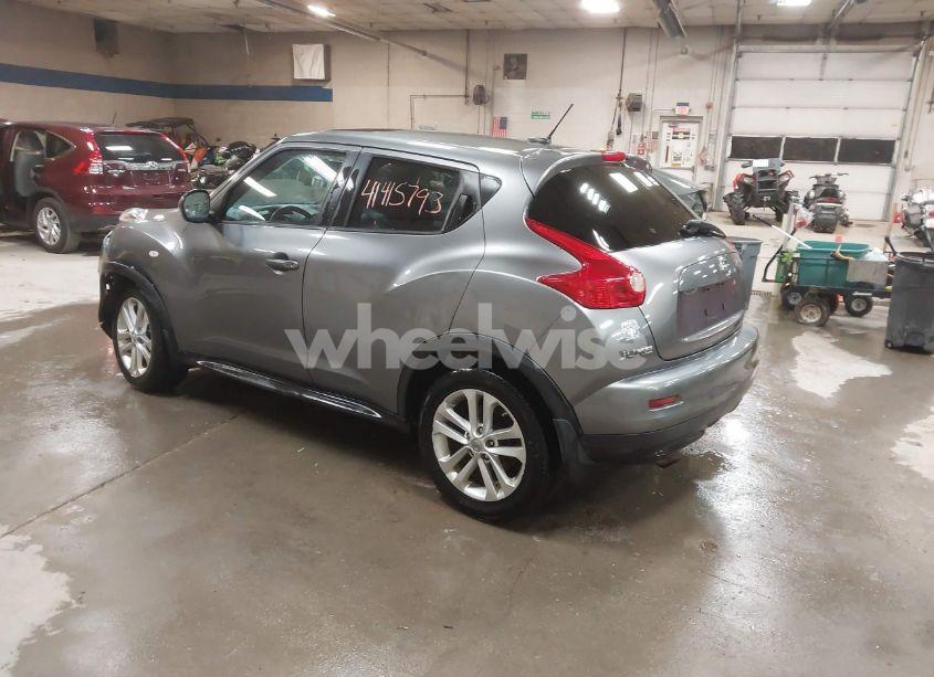 Photo 3 of 2014 Nissan Juke SV (VIN JN8AF5MV4ET480754)