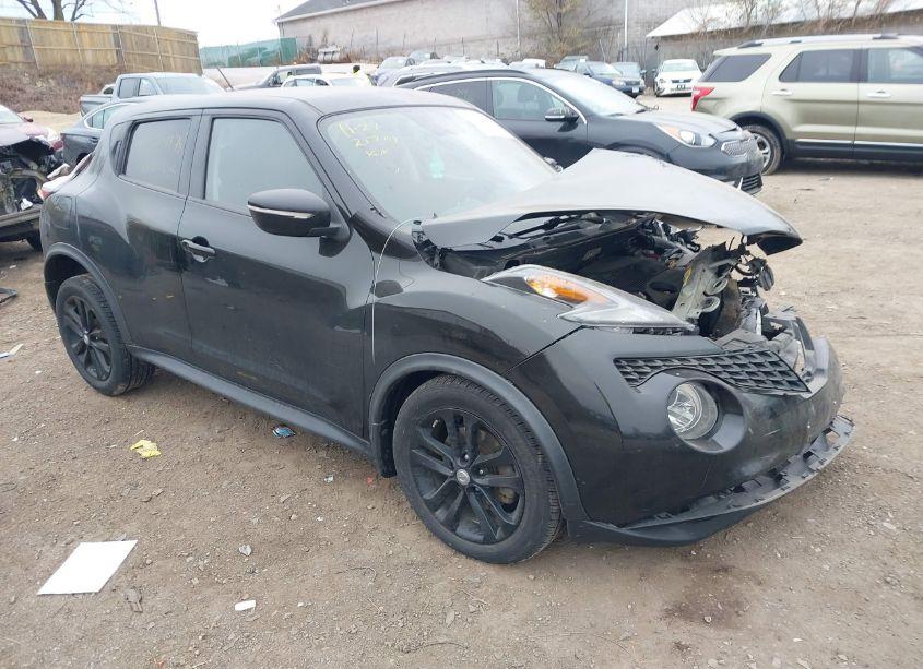 2017 Nissan Juke S (VIN JN8AF5MV4HT754488) main photo