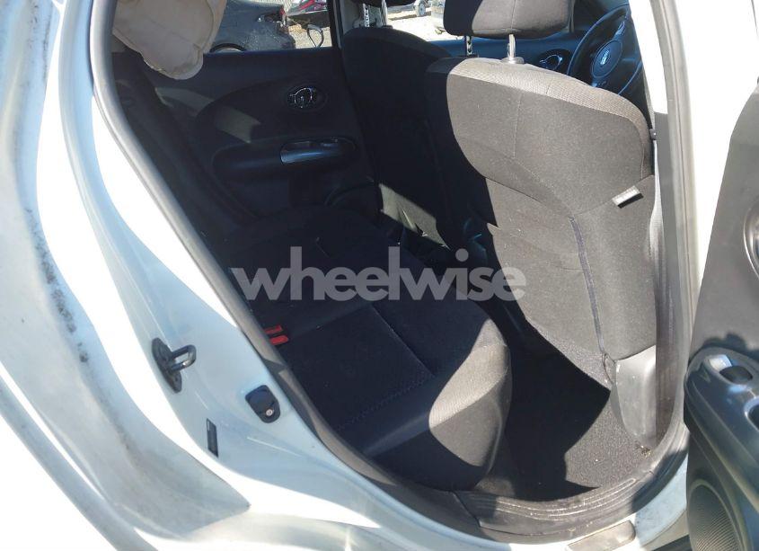 Photo 8 of 2011 Nissan Juke SV (VIN JN8AF5MV5BT005335)