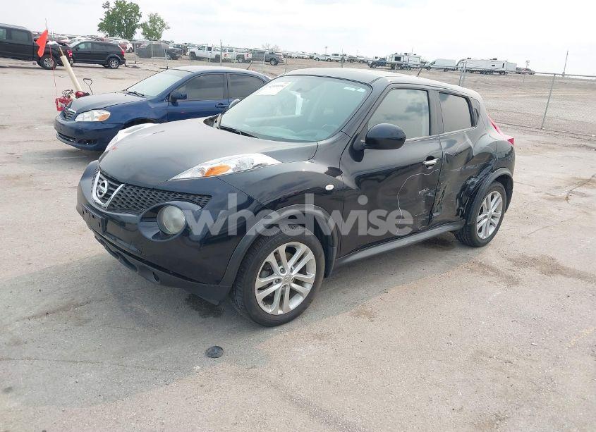 Photo 2 of 2011 Nissan Juke SV (VIN JN8AF5MV5BT007067)