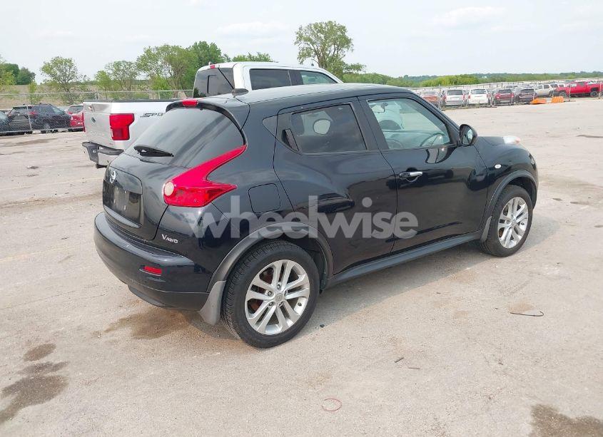 Photo 4 of 2011 Nissan Juke SV (VIN JN8AF5MV5BT007067)