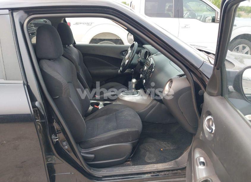 Photo 5 of 2011 Nissan Juke SV (VIN JN8AF5MV5BT007067)