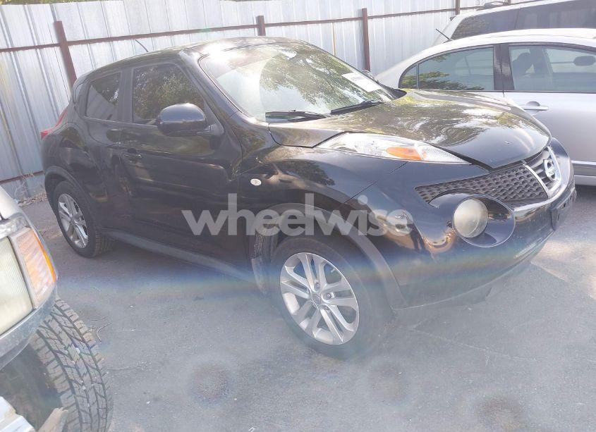 2011 Nissan Juke SV (VIN JN8AF5MV5BT007344) main photo
