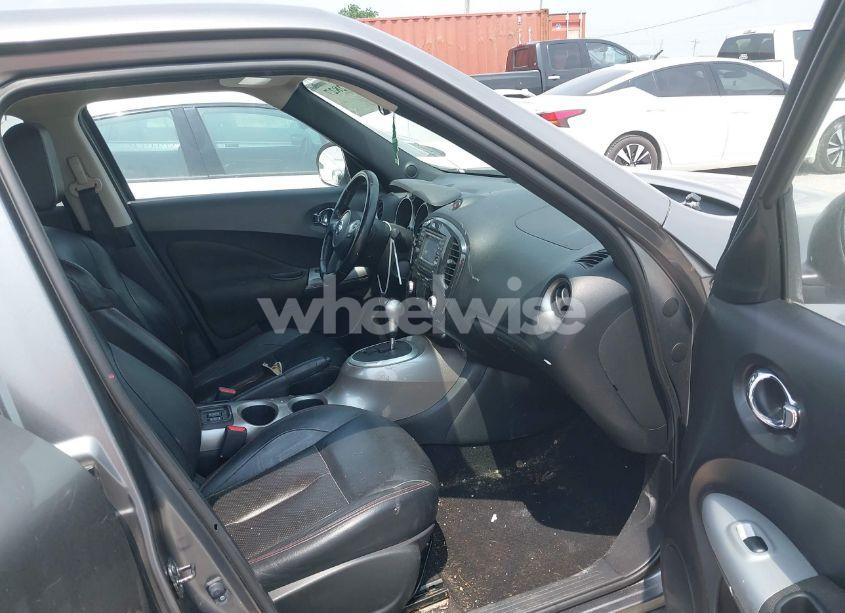 Photo 5 of 2011 Nissan Juke SL (VIN JN8AF5MV5BT014651)