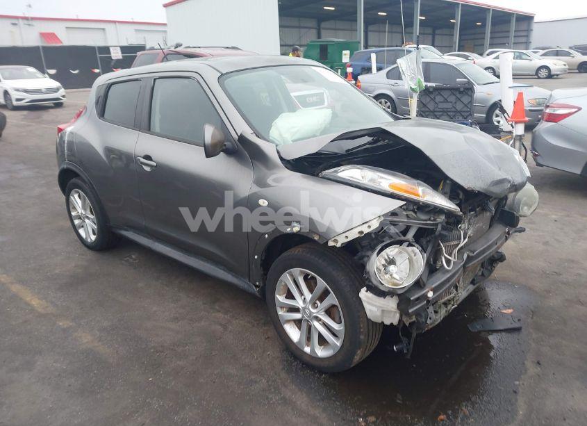 2011 Nissan Juke SV (VIN JN8AF5MV5BT022765) main photo