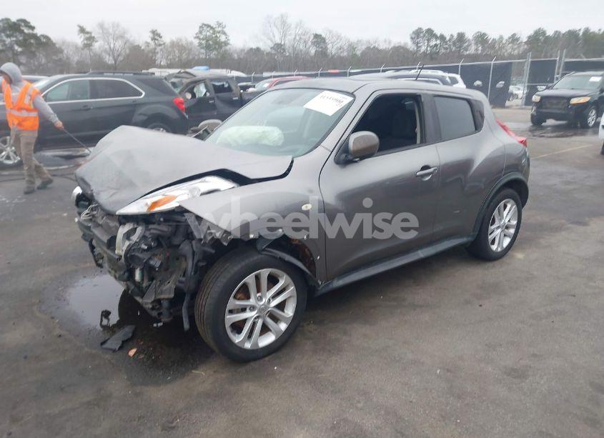 Photo 2 of 2011 Nissan Juke SV (VIN JN8AF5MV5BT022765)