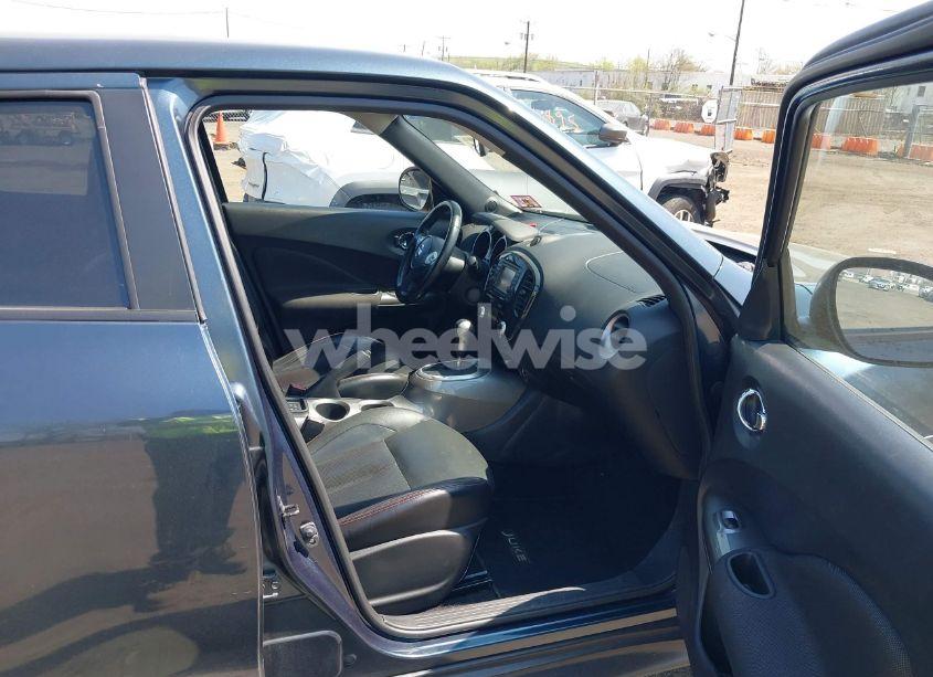 Photo 5 of 2011 Nissan Juke SL (VIN JN8AF5MV5BT028629)