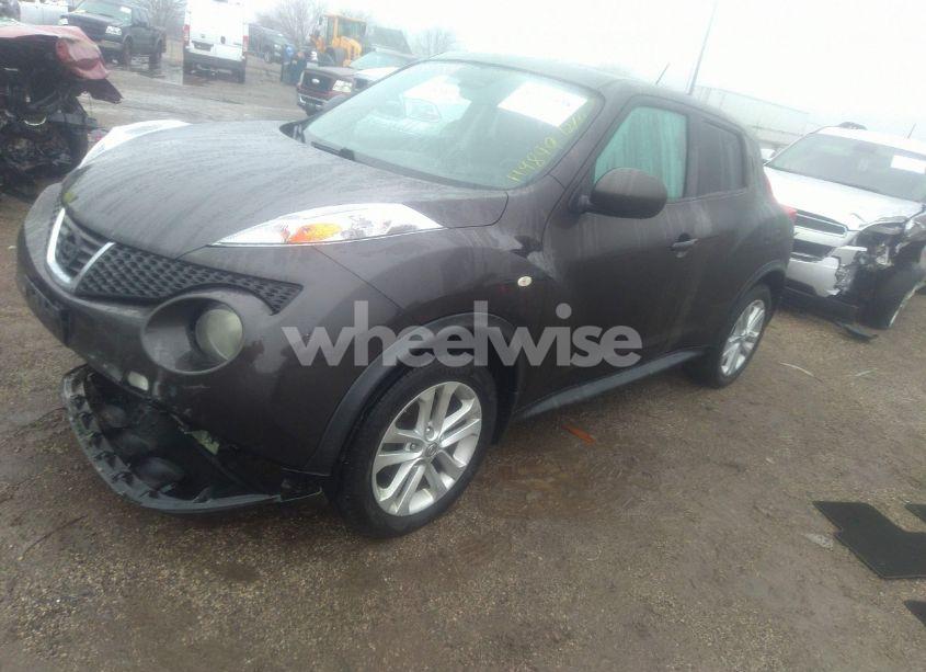 Photo 2 of 2012 Nissan Juke SV (VIN JN8AF5MV5CT119899)