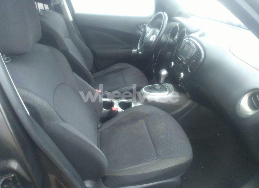 Photo 5 of 2012 Nissan Juke SV (VIN JN8AF5MV5CT119899)