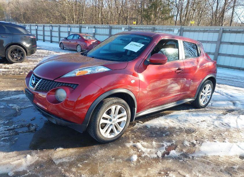 Photo 2 of 2013 Nissan Juke SL (VIN JN8AF5MV5DT221933)
