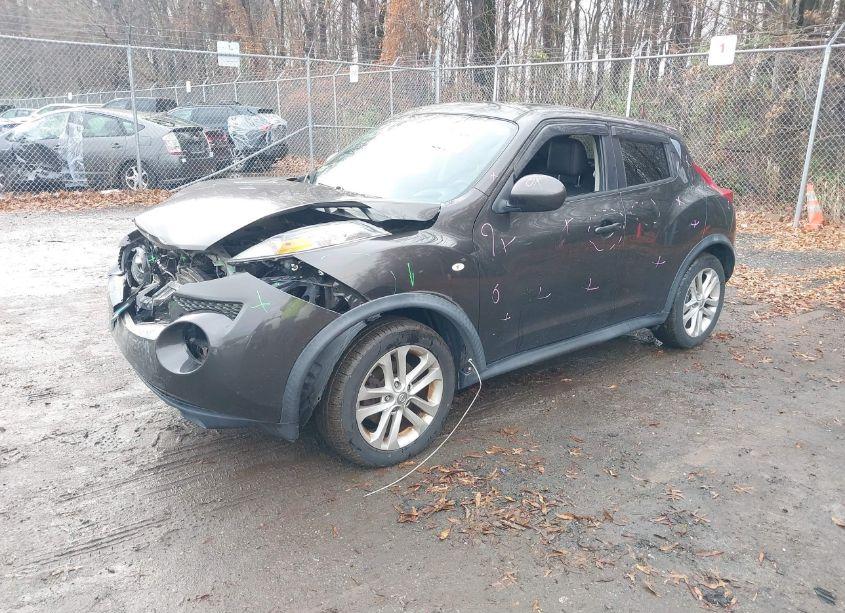 Photo 2 of 2013 Nissan Juke SL (VIN JN8AF5MV5DT225108)