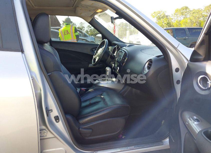 Photo 5 of 2014 Nissan Juke SL (VIN JN8AF5MV5ET360719)