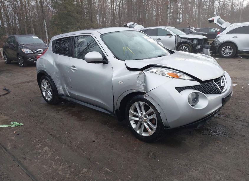 2014 Nissan Juke SV (VIN JN8AF5MV5ET483212) main photo