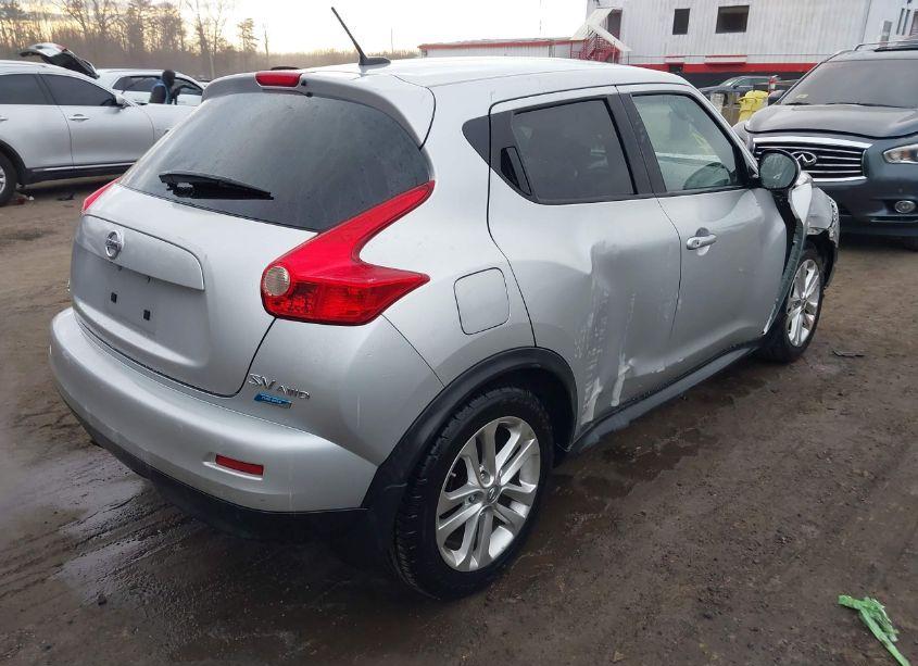 Photo 4 of 2014 Nissan Juke SV (VIN JN8AF5MV5ET483212)
