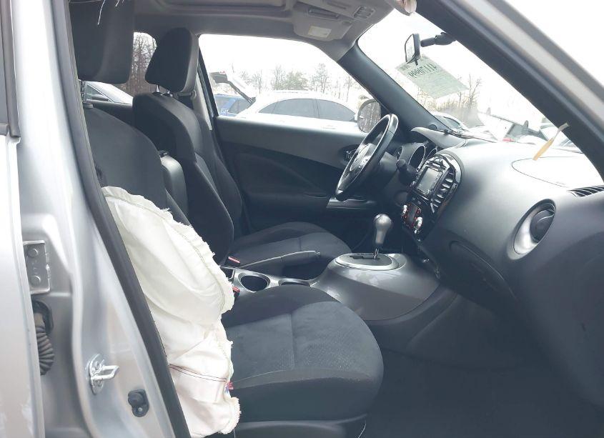 Photo 5 of 2014 Nissan Juke SV (VIN JN8AF5MV5ET483212)