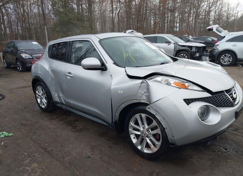 Photo 6 of 2014 Nissan Juke SV (VIN JN8AF5MV5ET483212)