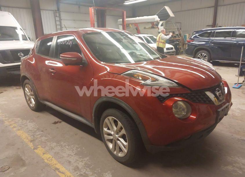 2015 Nissan Juke SL (VIN JN8AF5MV5FT557830) main photo