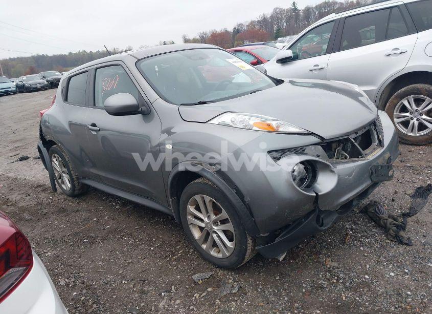 2011 Nissan Juke SV (VIN JN8AF5MV6BT007384) main photo