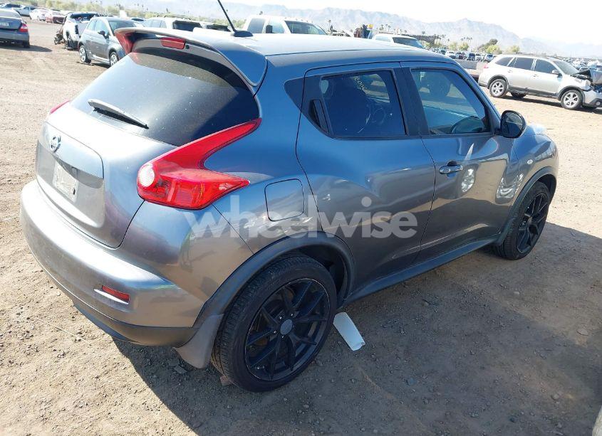 Photo 4 of 2011 Nissan Juke SV (VIN JN8AF5MV6BT010463)