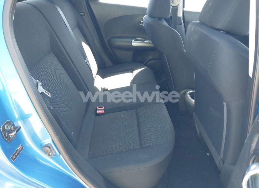 Photo 8 of 2011 Nissan Juke S (VIN JN8AF5MV6BT015680)