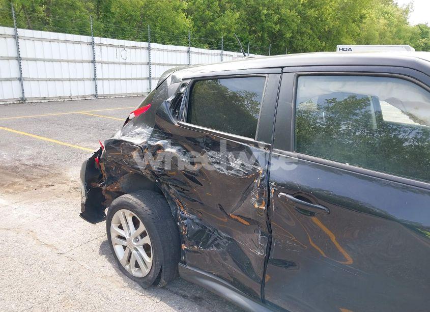 Photo 6 of 2011 Nissan Juke SV (VIN JN8AF5MV6BT022497)