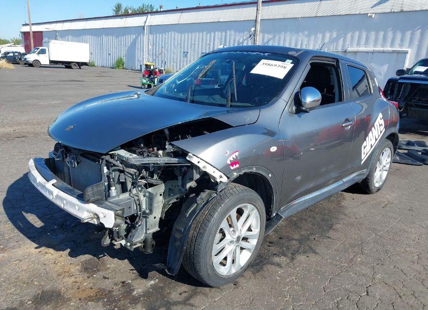 Photo 2 of 2011 Nissan Juke SV (VIN JN8AF5MV6BT025562)