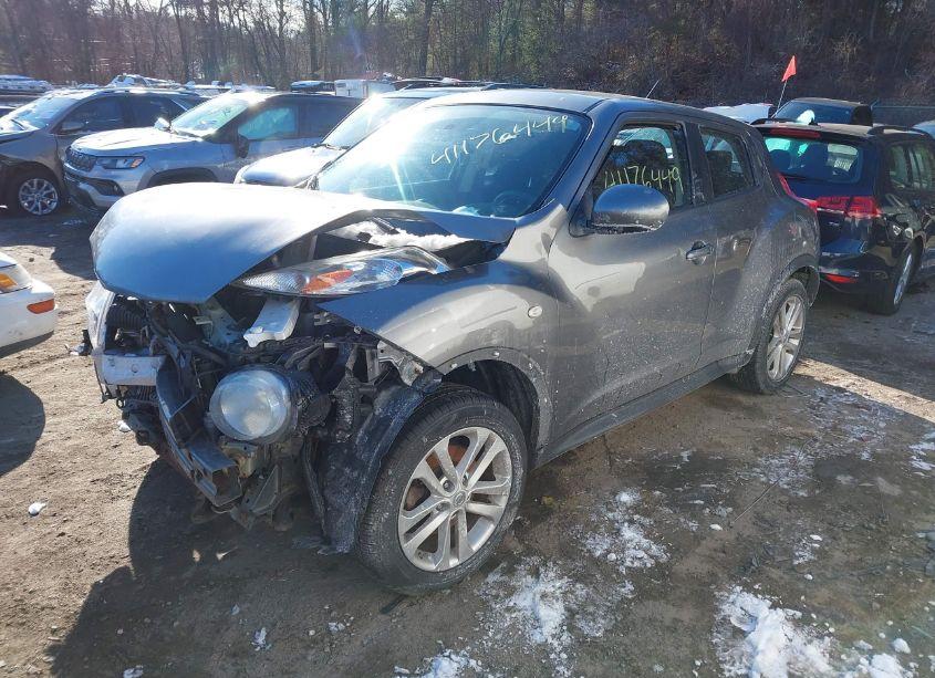 Photo 2 of 2013 Nissan Juke S (VIN JN8AF5MV6DT223917)