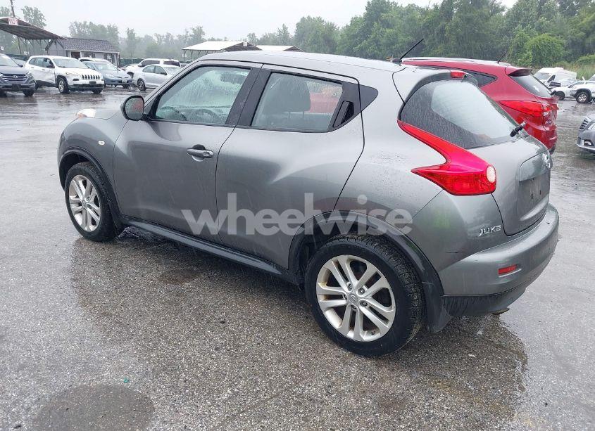 Photo 3 of 2014 Nissan Juke S (VIN JN8AF5MV6ET355822)