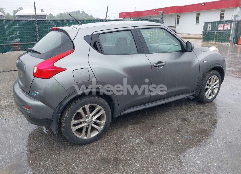 Photo 4 of 2014 Nissan Juke S (VIN JN8AF5MV6ET355822)
